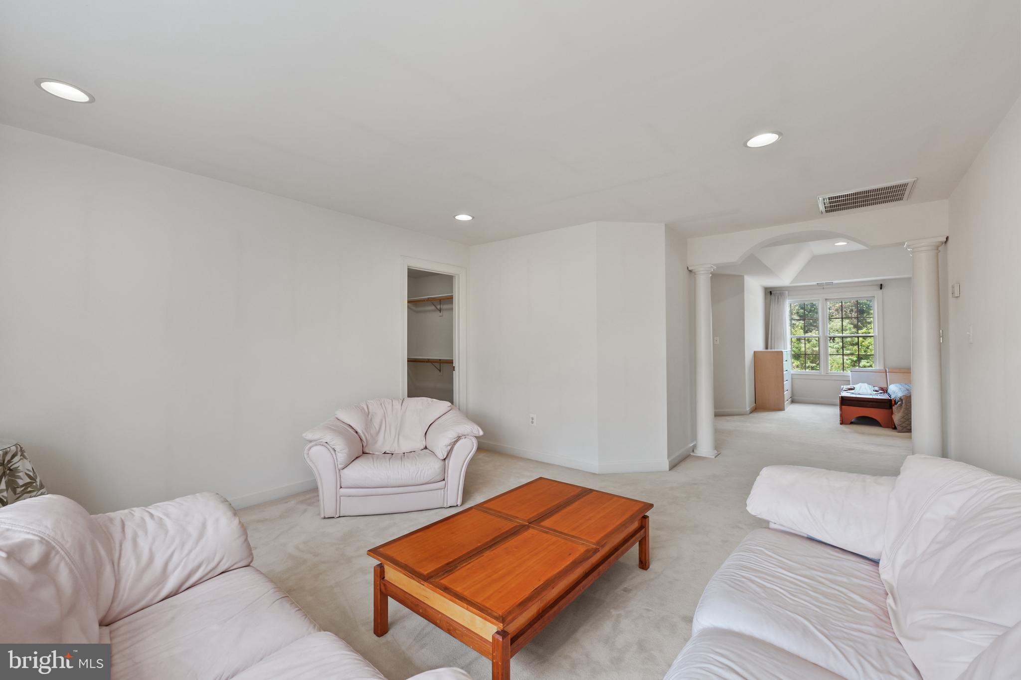 MONTICELLO - Residential