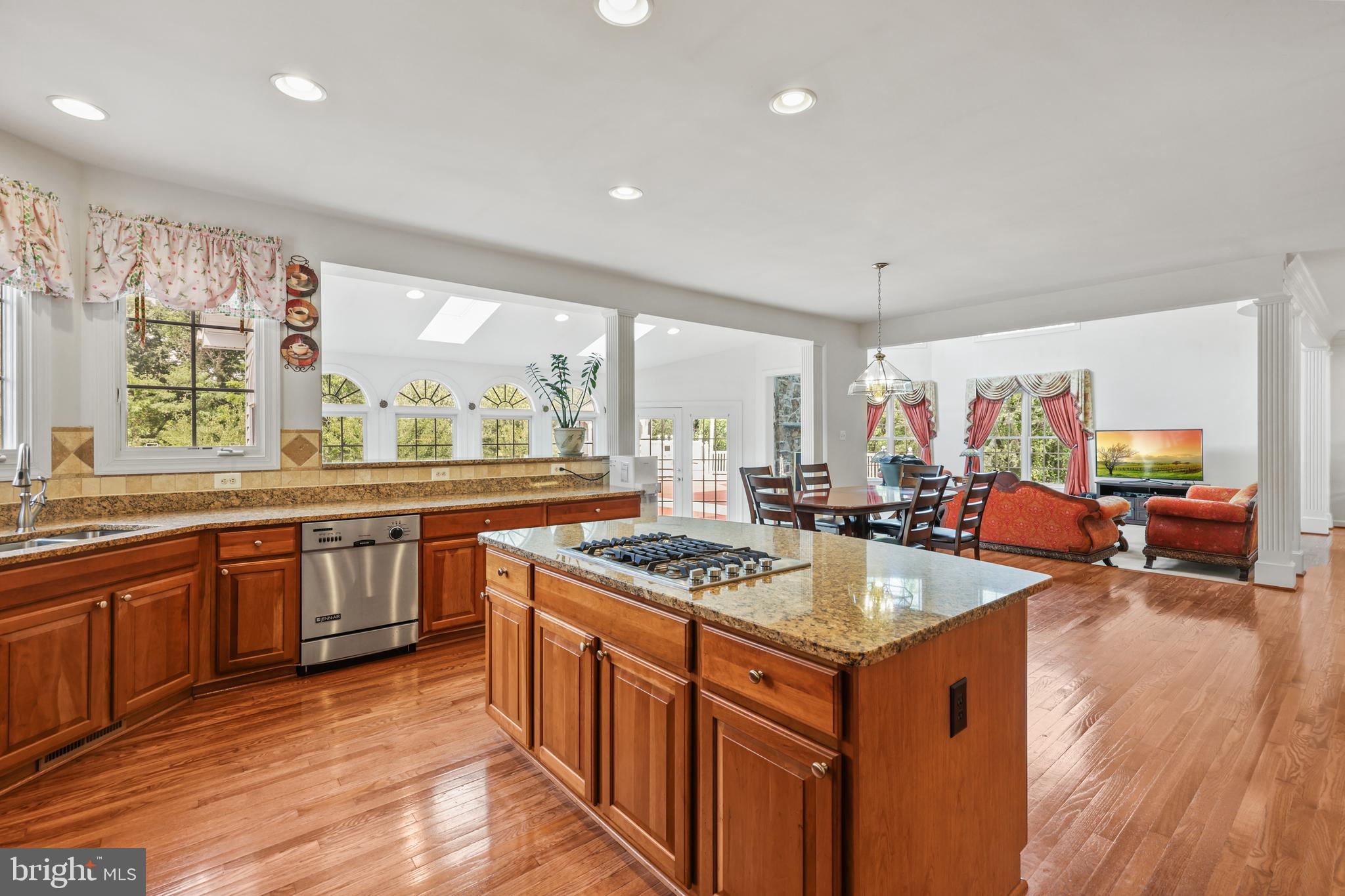 MONTICELLO - Residential