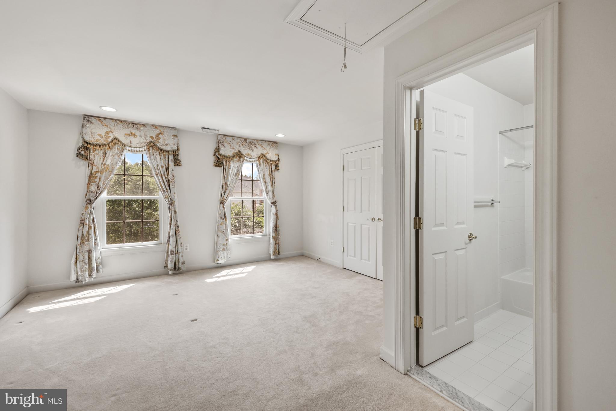 MONTICELLO - Residential