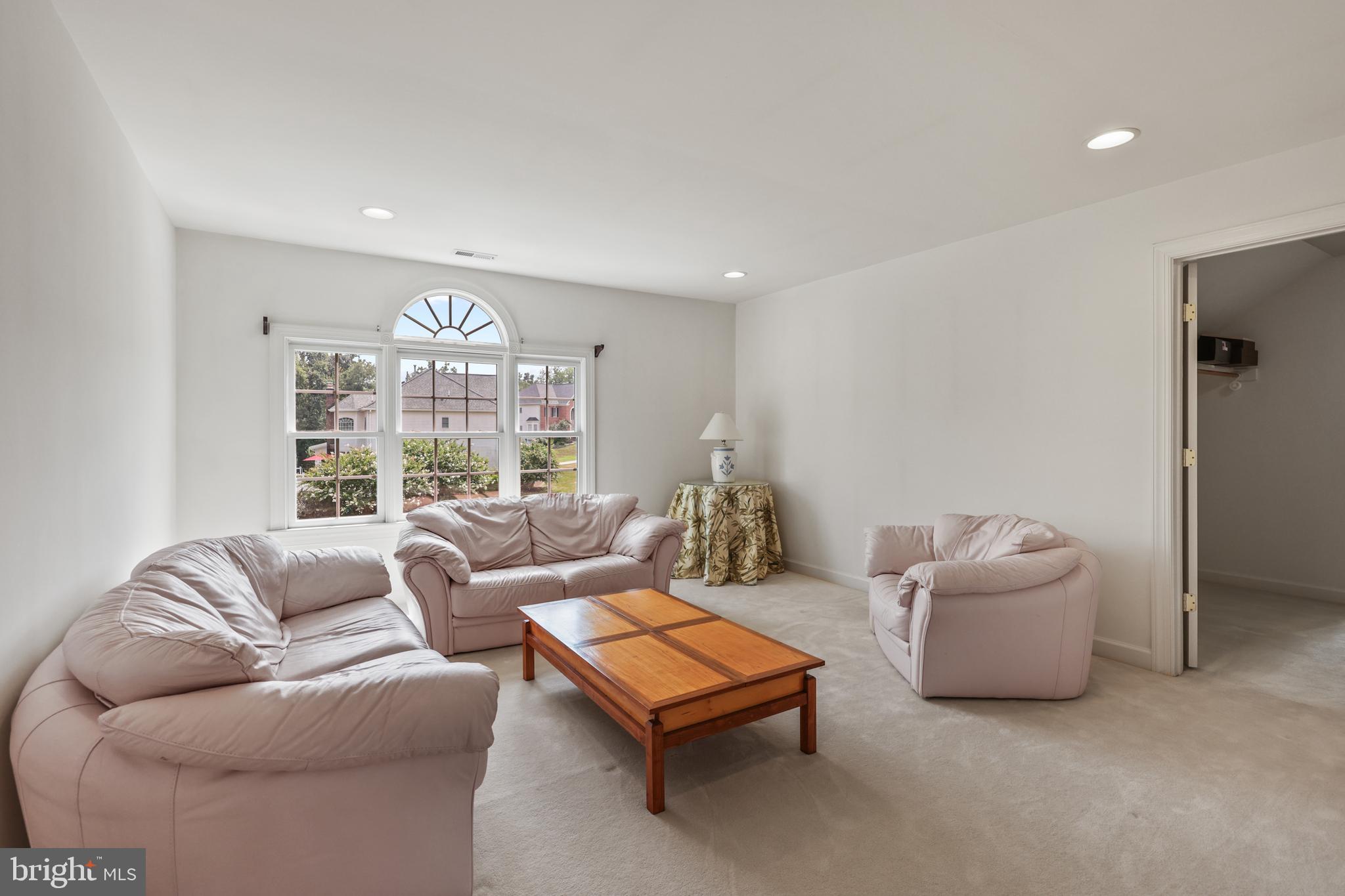 MONTICELLO - Residential