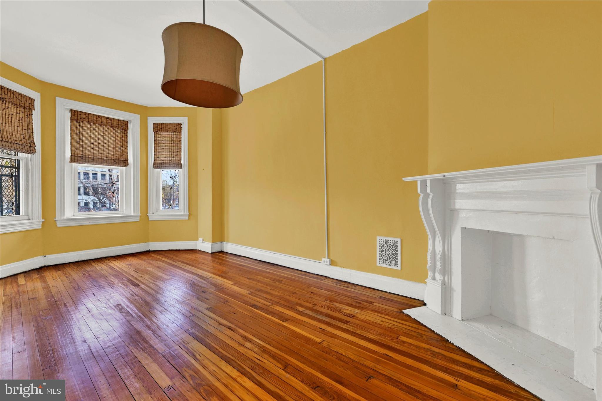 CHARLES NORTH - Residential