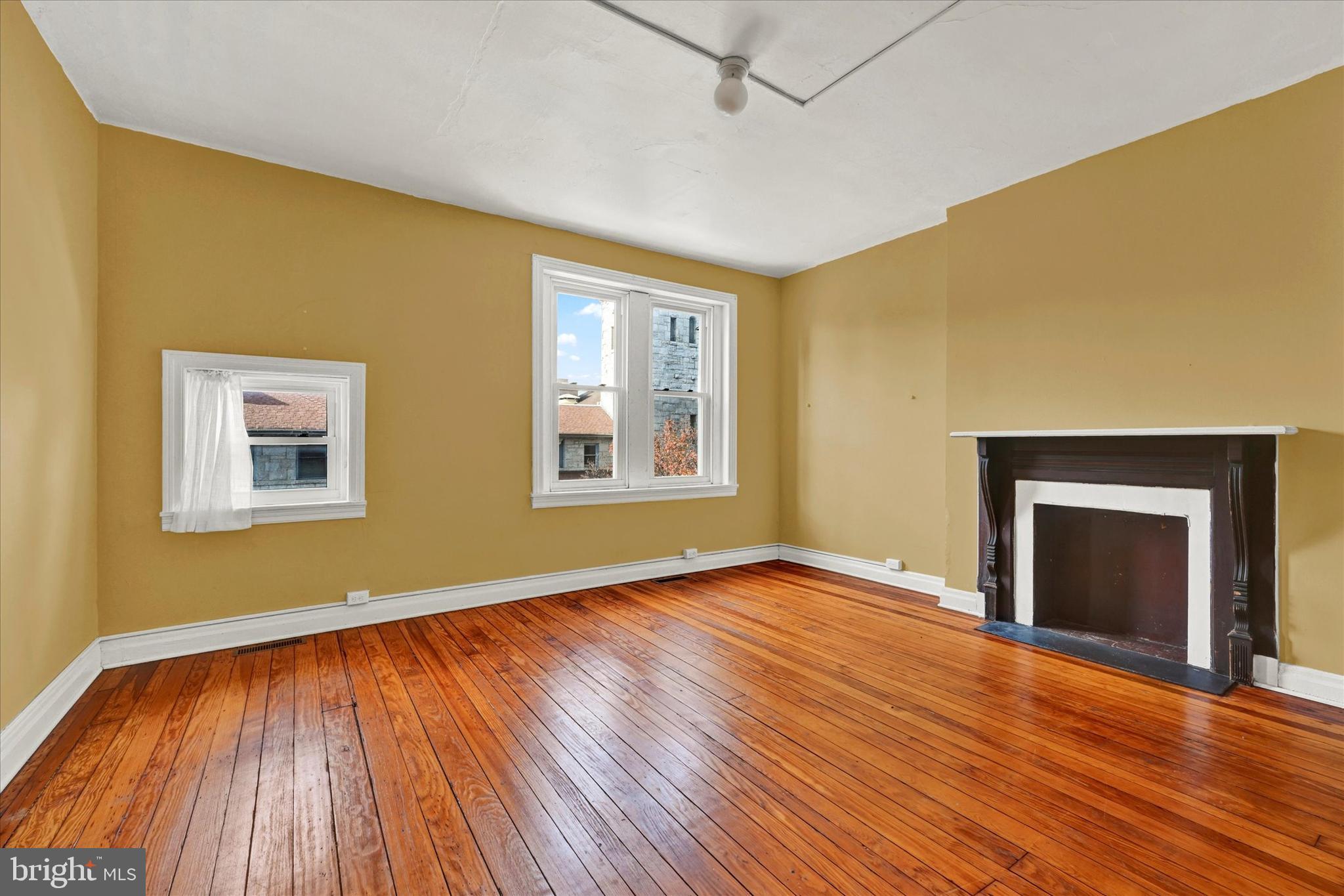 CHARLES NORTH - Residential