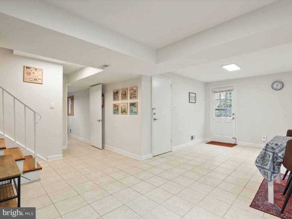 GLENVIEW - Residential