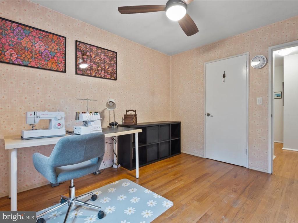 GLENVIEW - Residential