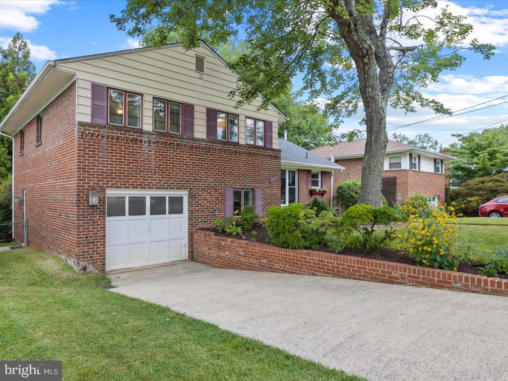 GLENVIEW - Residential