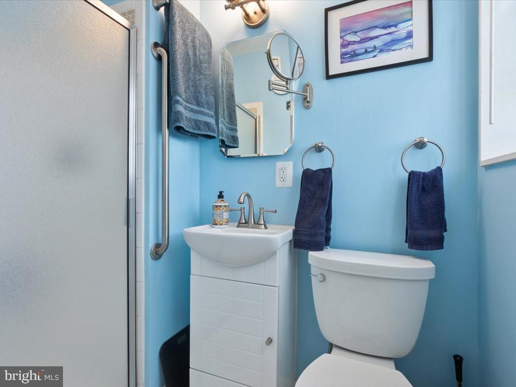 GLENVIEW - Residential