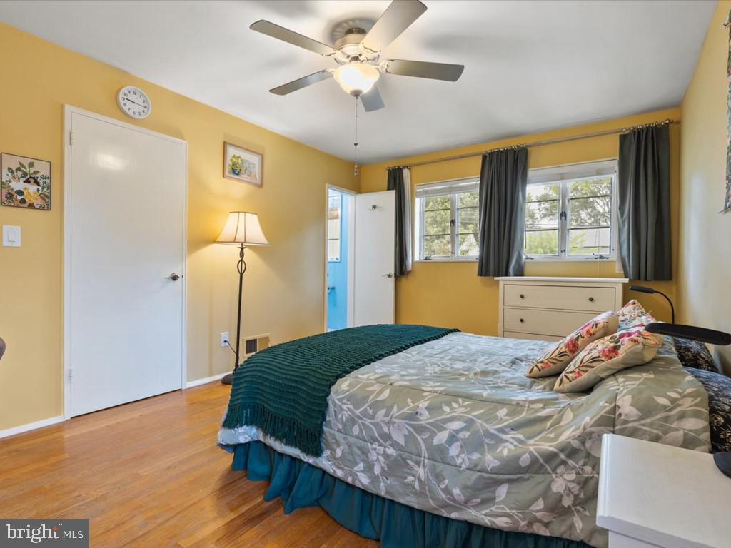 GLENVIEW - Residential