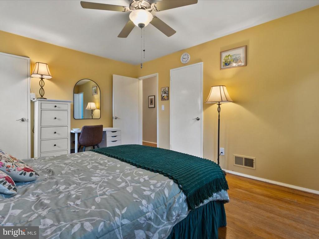 GLENVIEW - Residential