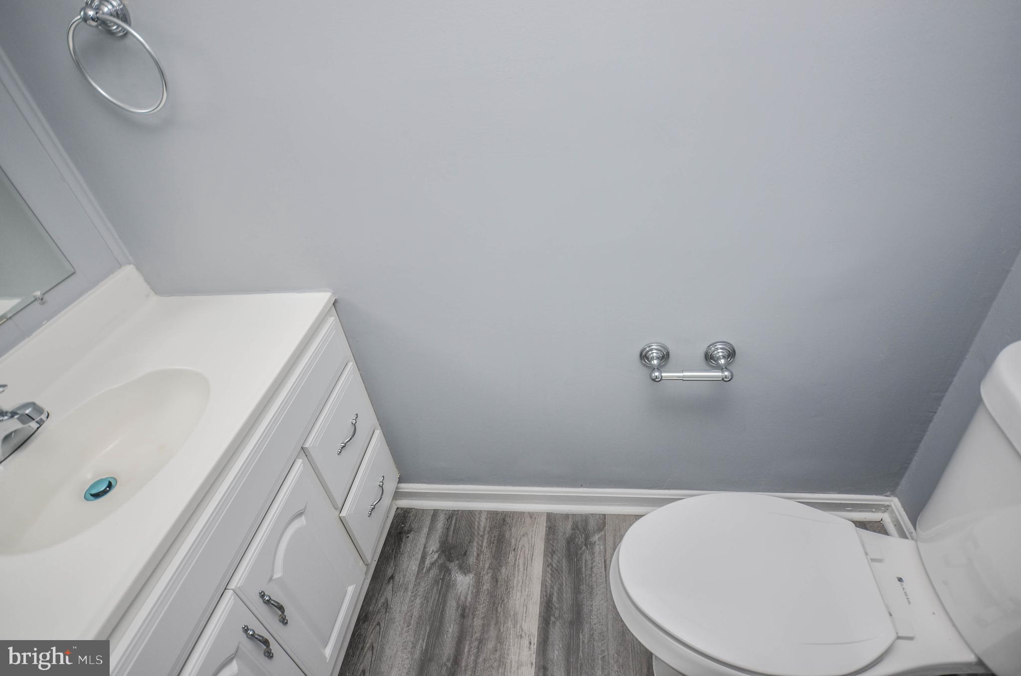 SHADY GROVE VILLAGE - Residential