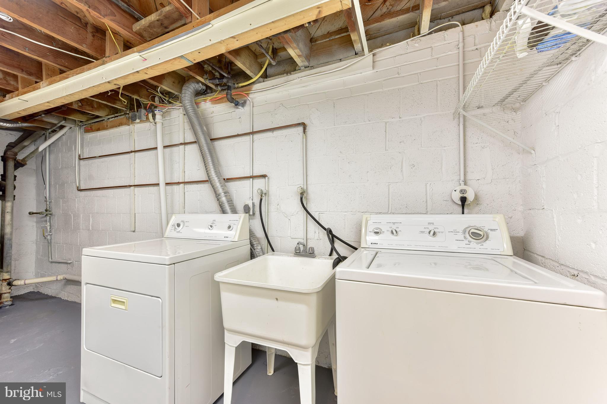 WARWICK VILLAGE - Residential