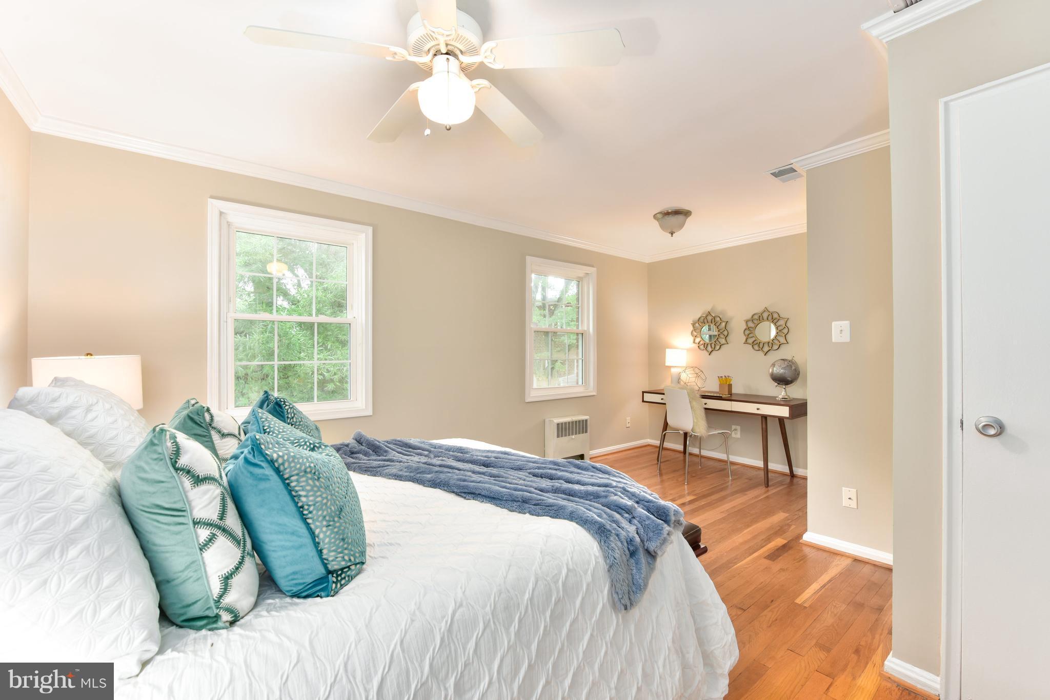 WARWICK VILLAGE - Residential