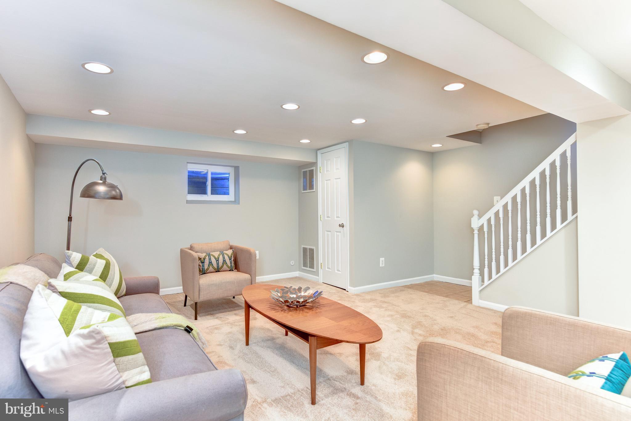 WARWICK VILLAGE - Residential