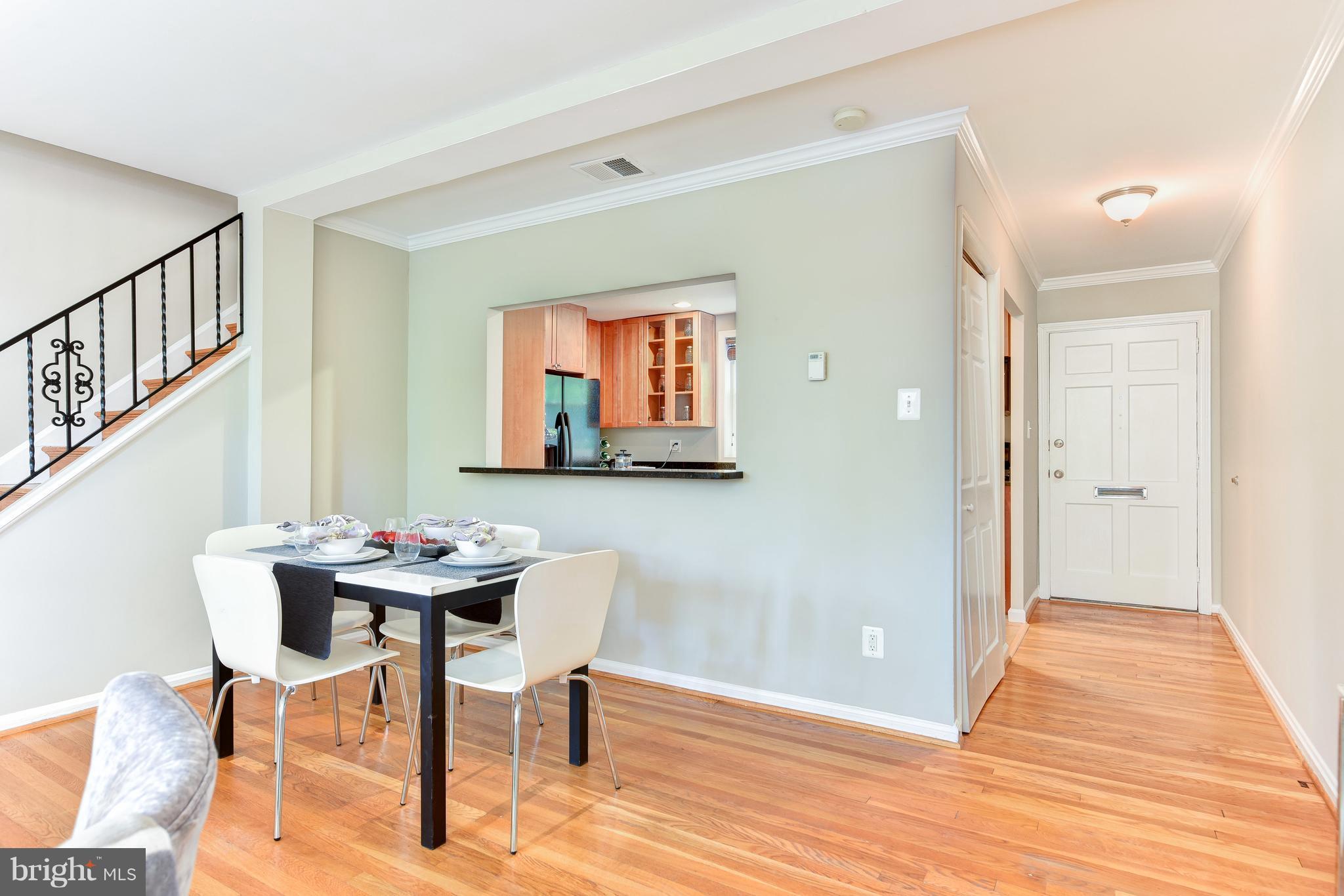 WARWICK VILLAGE - Residential