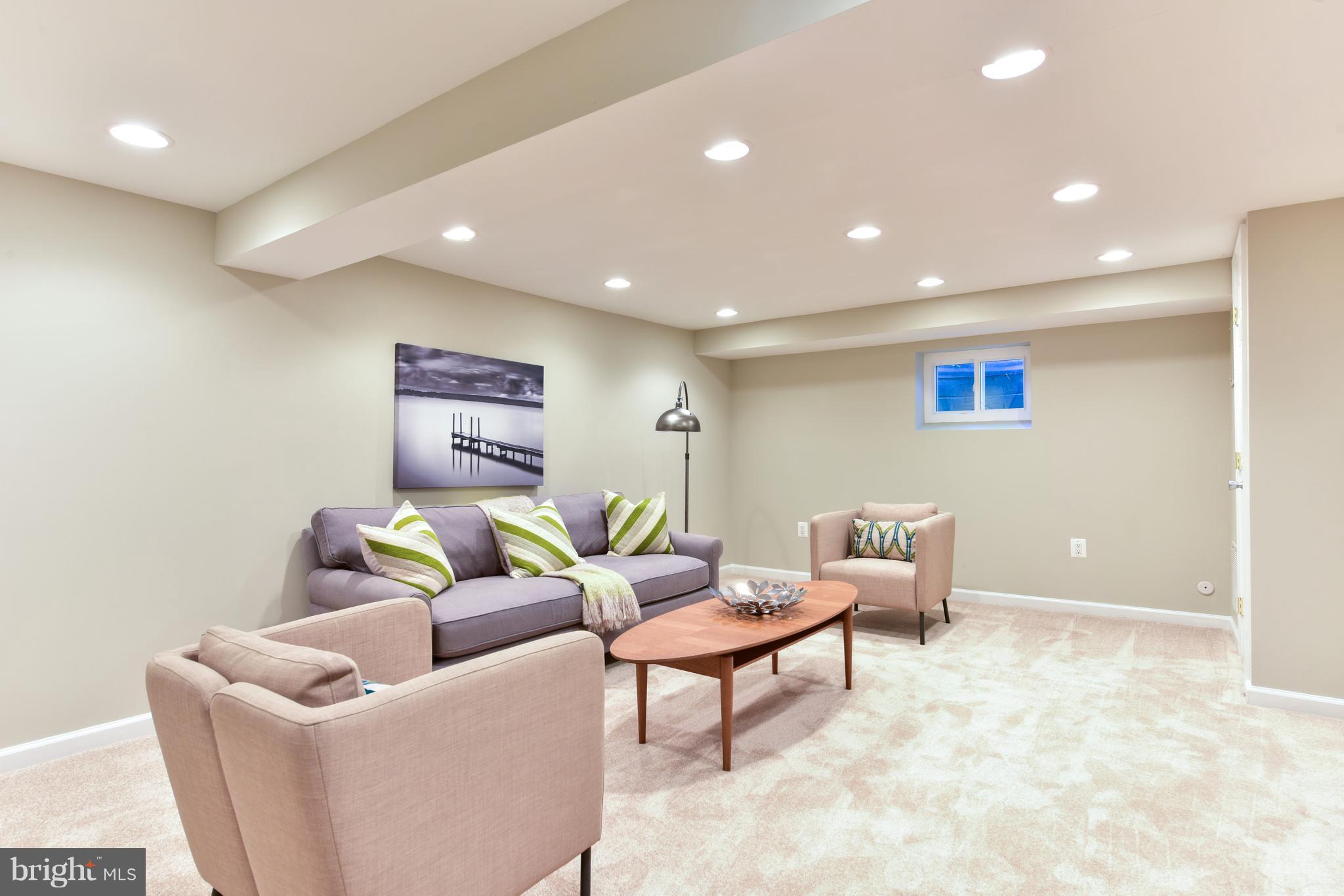 WARWICK VILLAGE - Residential