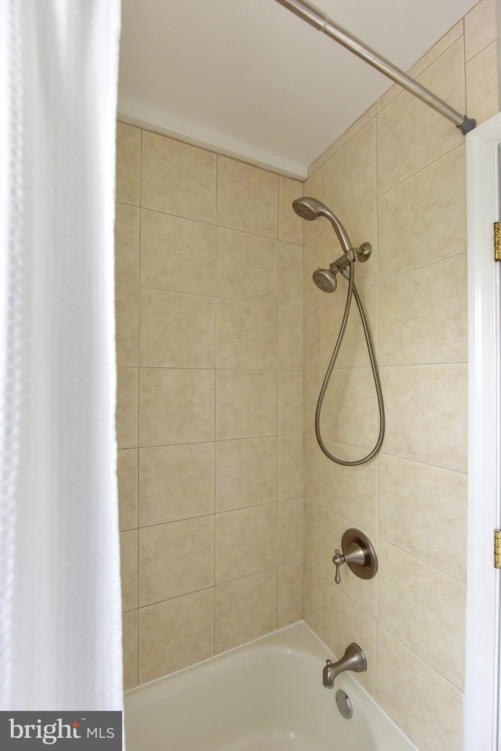 WARWICK VILLAGE - Residential