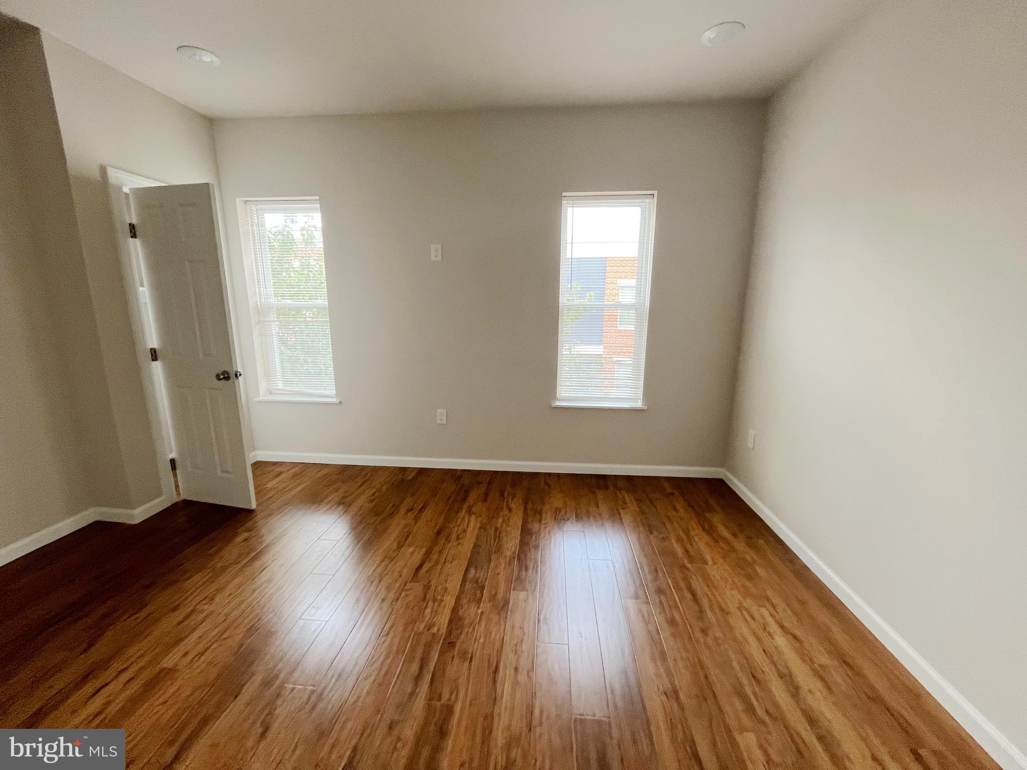 SHARSWOOD - Residential