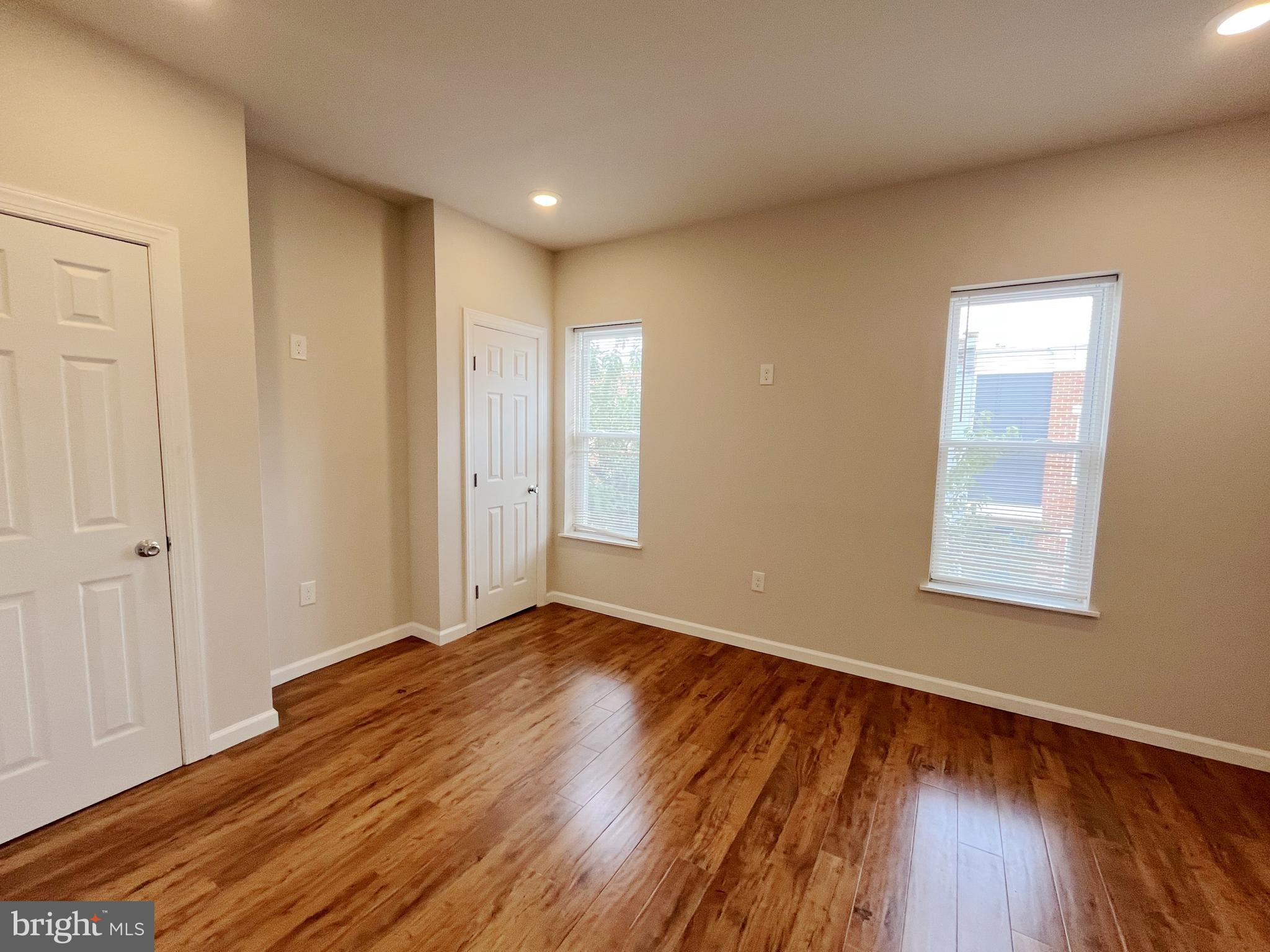 SHARSWOOD - Residential