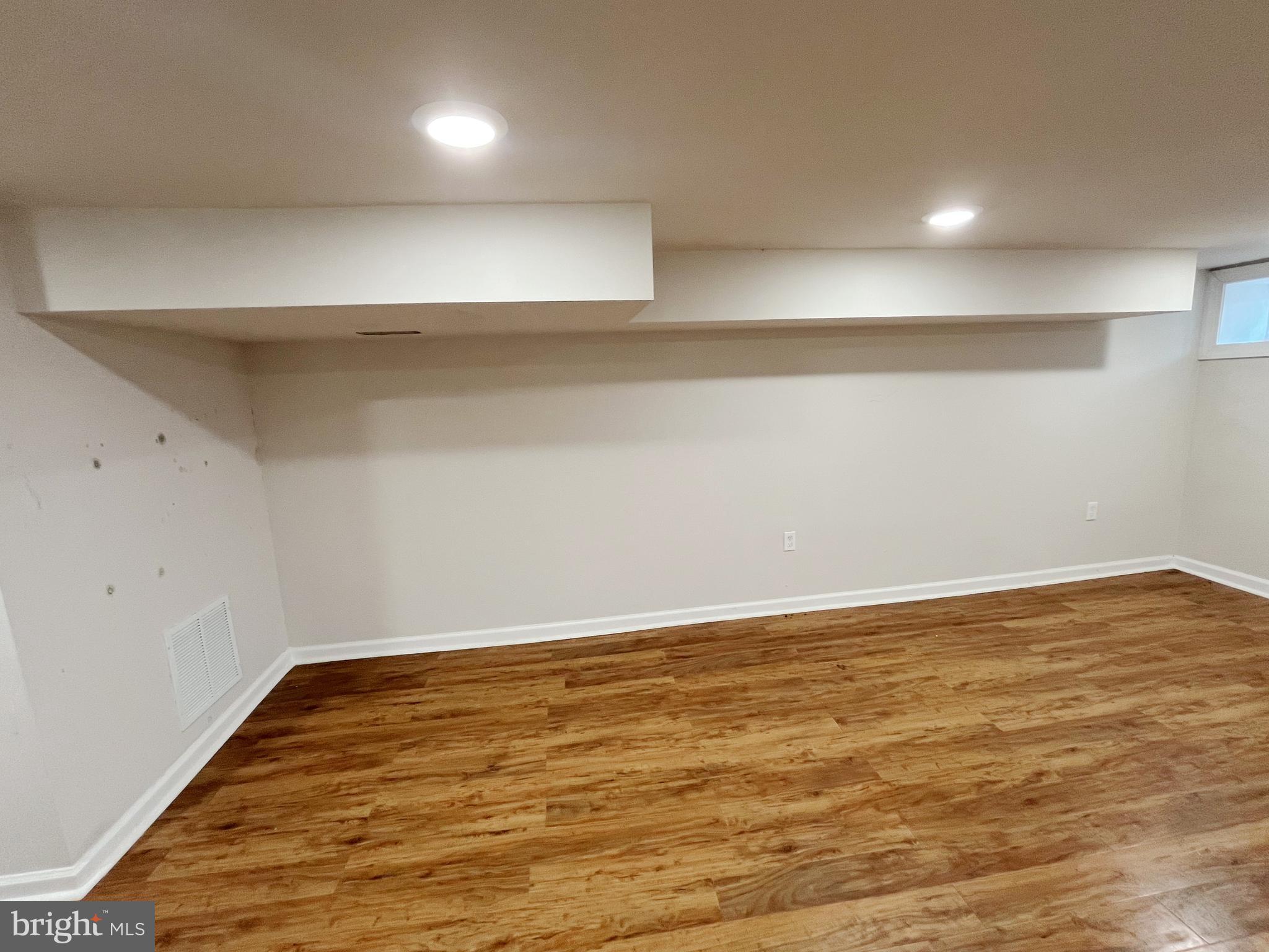 SHARSWOOD - Residential