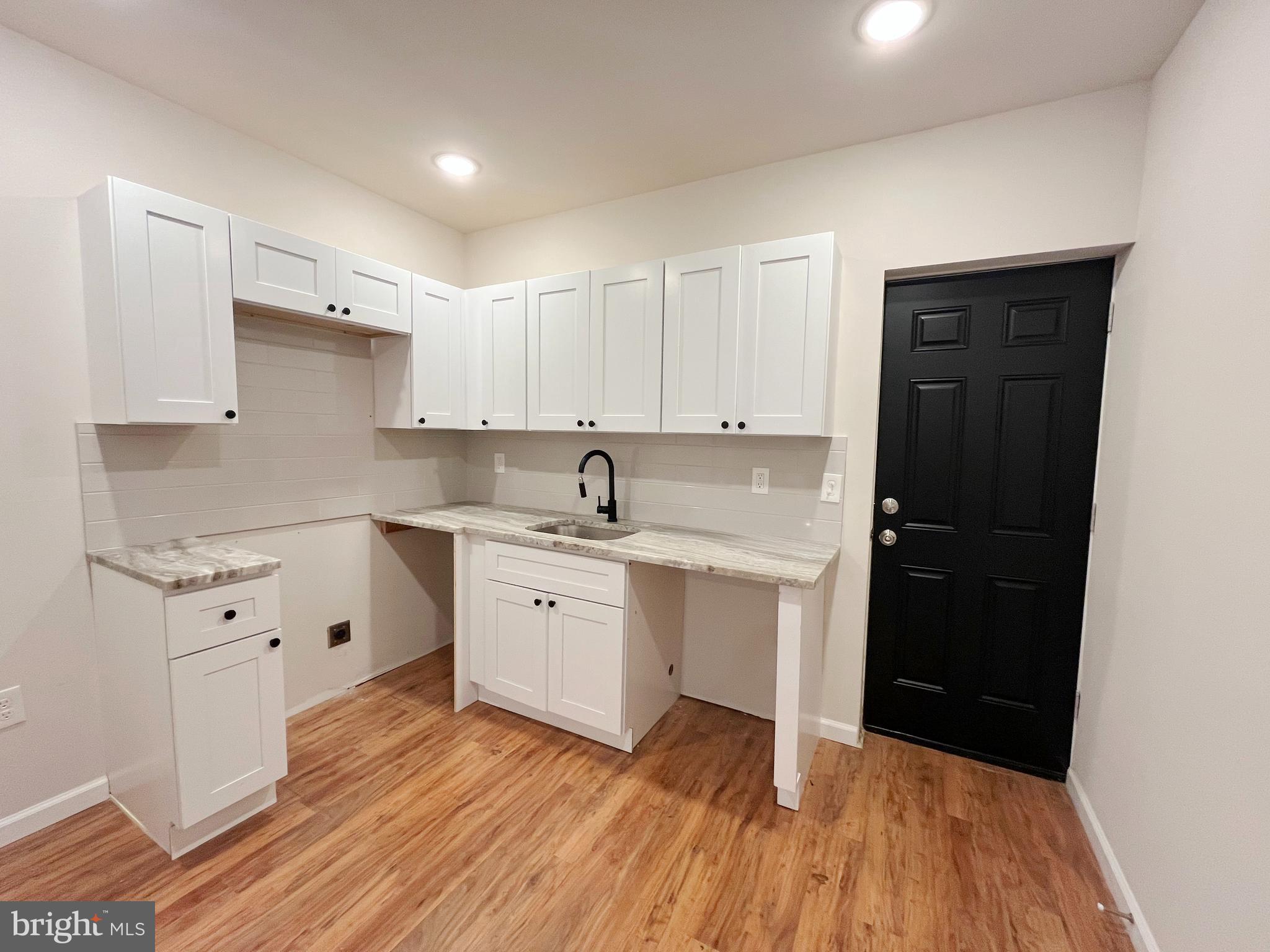 SHARSWOOD - Residential