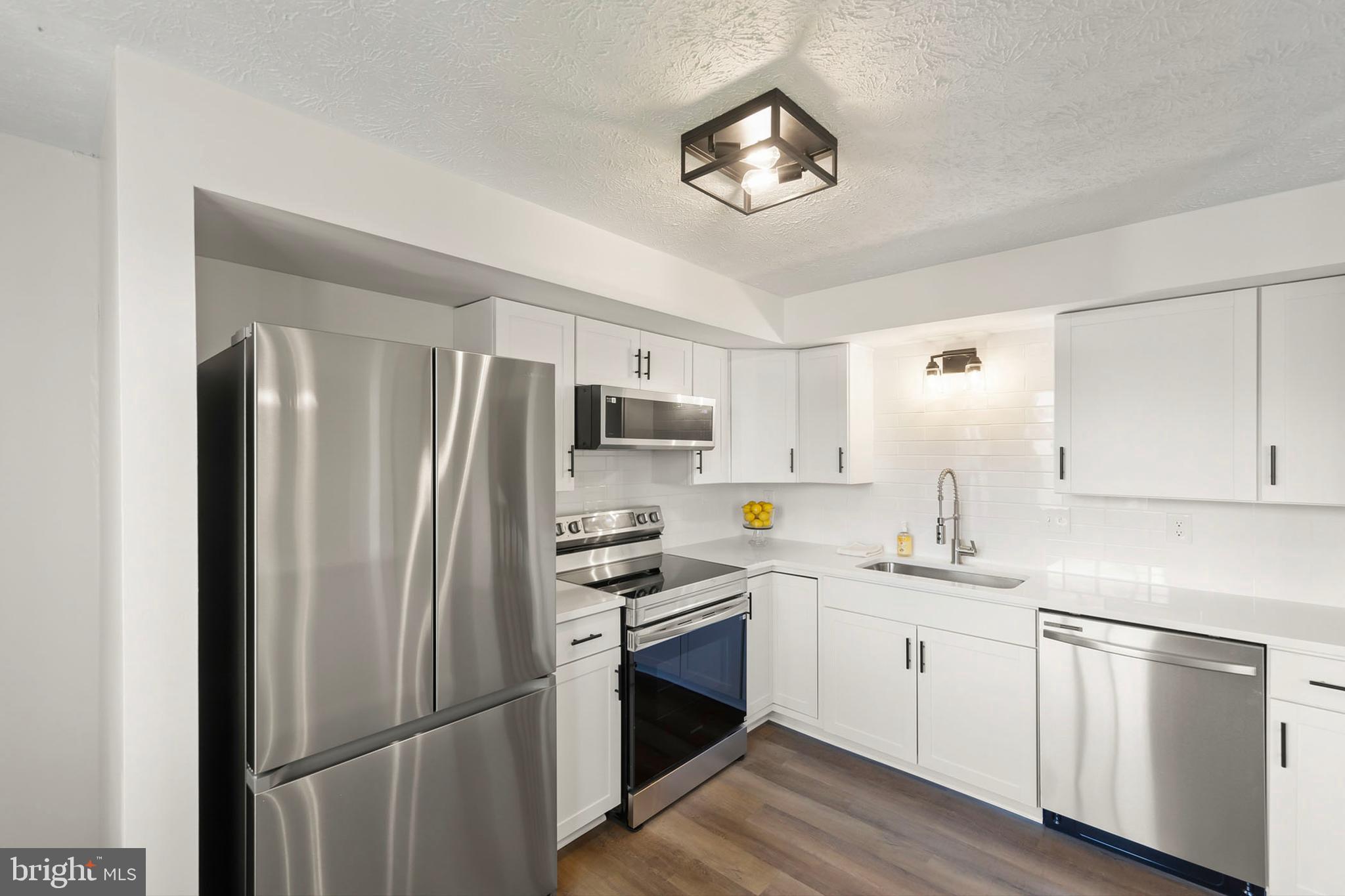 HERITAGE ESTATES - Residential