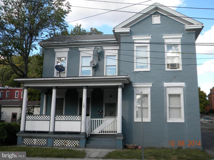 Investment opportunity! Two bedroom units with good tenant history. There is a main level apartment with a front entrance and an upper level apartment with a rear entrance.