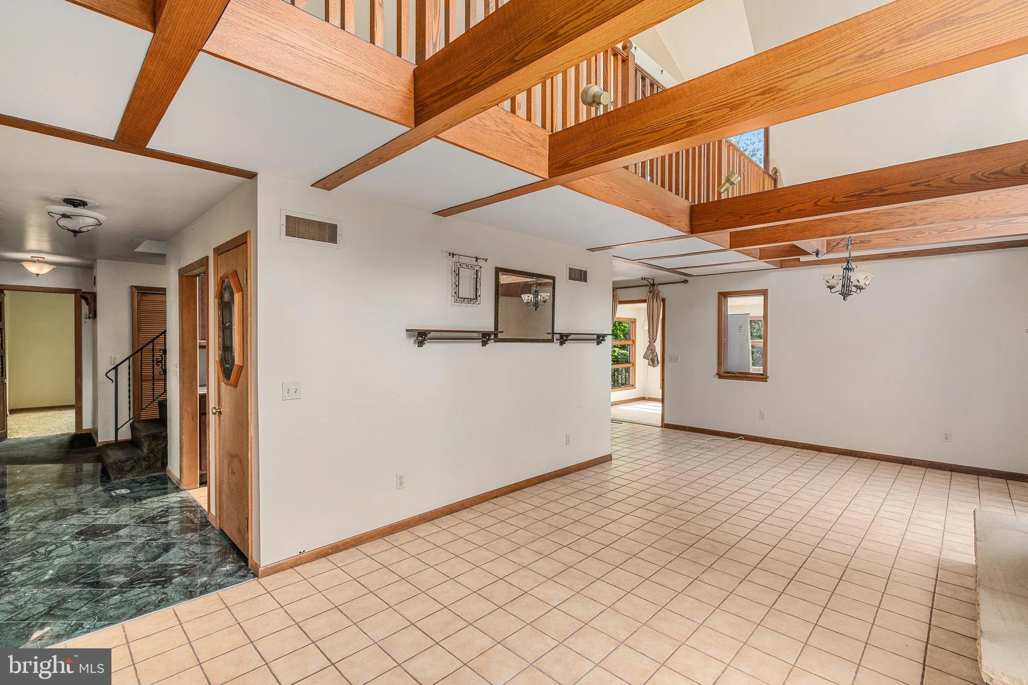 Zionsville, Pennsylvania 18092, United States, 5 Bedrooms Bedrooms, ,4 BathroomsBathrooms,Residential,Pending,124313