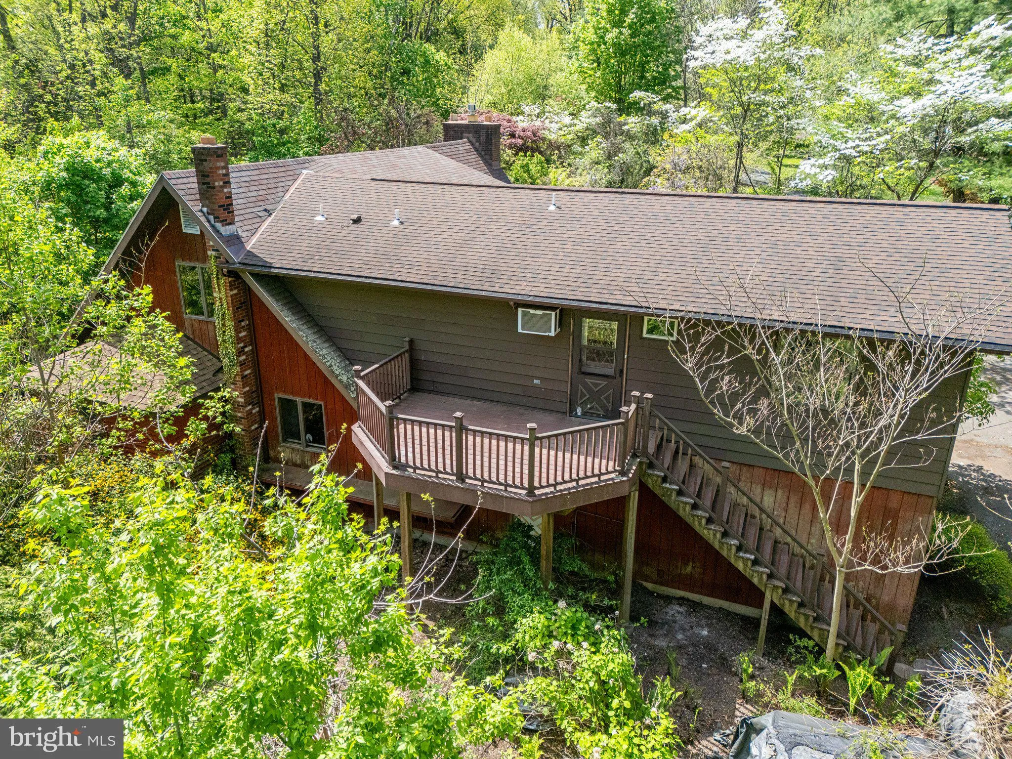 Zionsville, Pennsylvania 18092, United States, 5 Bedrooms Bedrooms, ,4 BathroomsBathrooms,Residential,Pending,124313