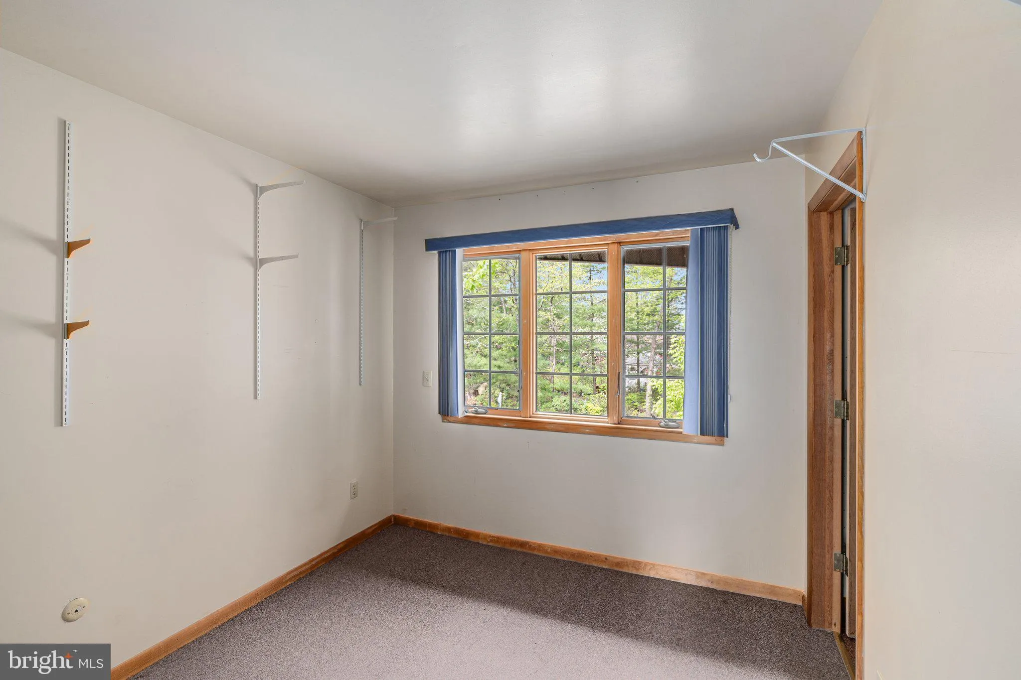 Zionsville, Pennsylvania 18092, United States, 5 Bedrooms Bedrooms, ,4 BathroomsBathrooms,Residential,Pending,124313