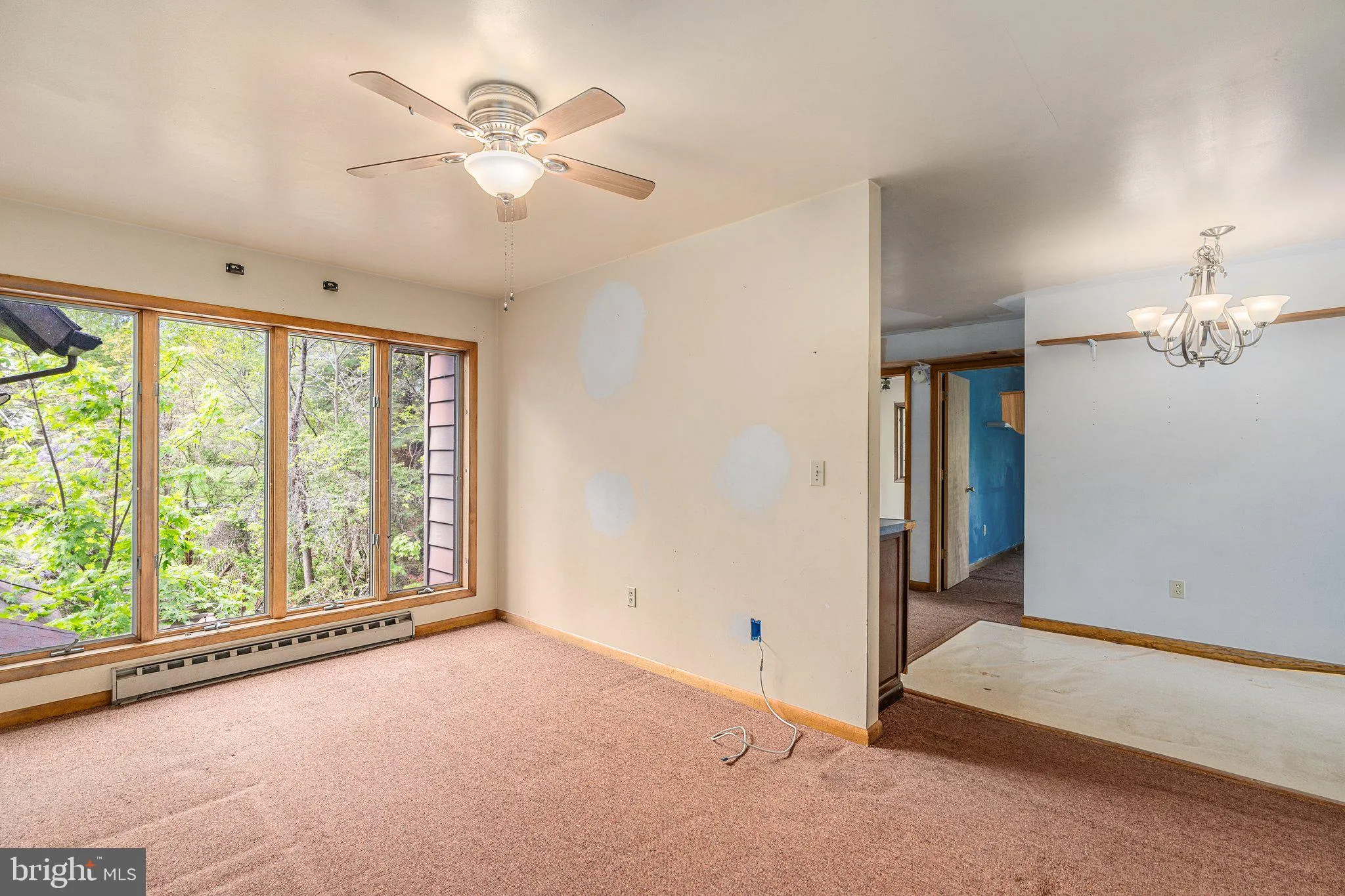 Zionsville, Pennsylvania 18092, United States, 5 Bedrooms Bedrooms, ,4 BathroomsBathrooms,Residential,Pending,124313