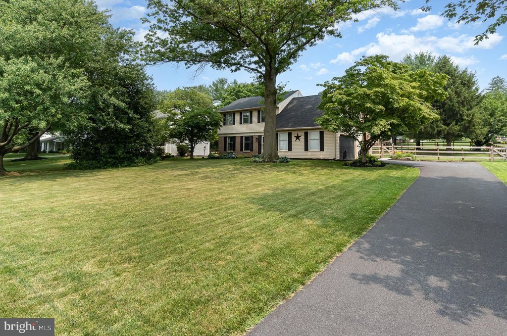 Photo of 277 DELP RD, LANCASTER, PA 17601 (MLS # PALA2037984)