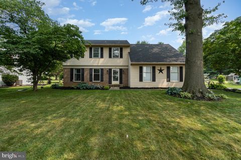Photo of 277 DELP RD, LANCASTER, PA 17601 (MLS # PALA2037984)