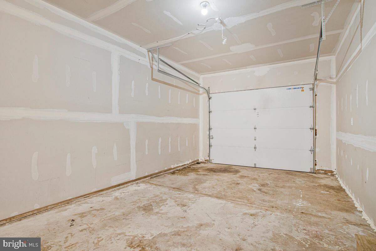 EDGE MEAD - Residential