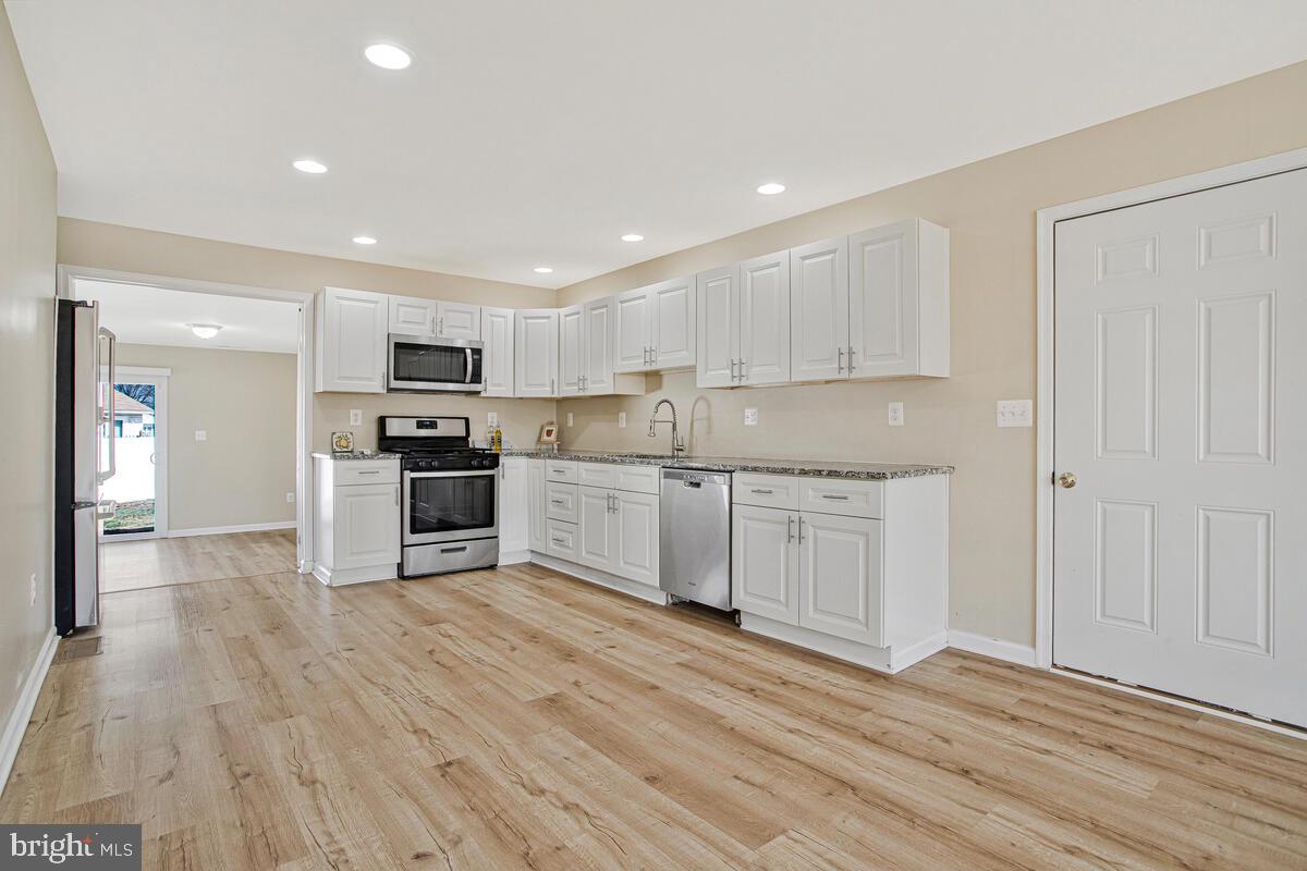 EDGE MEAD - Residential