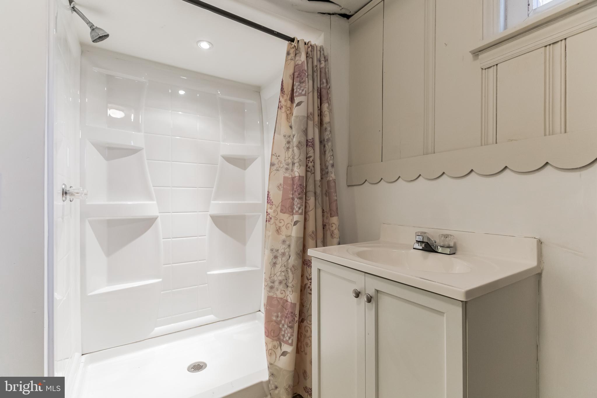 CHATHAM PARK - Residential