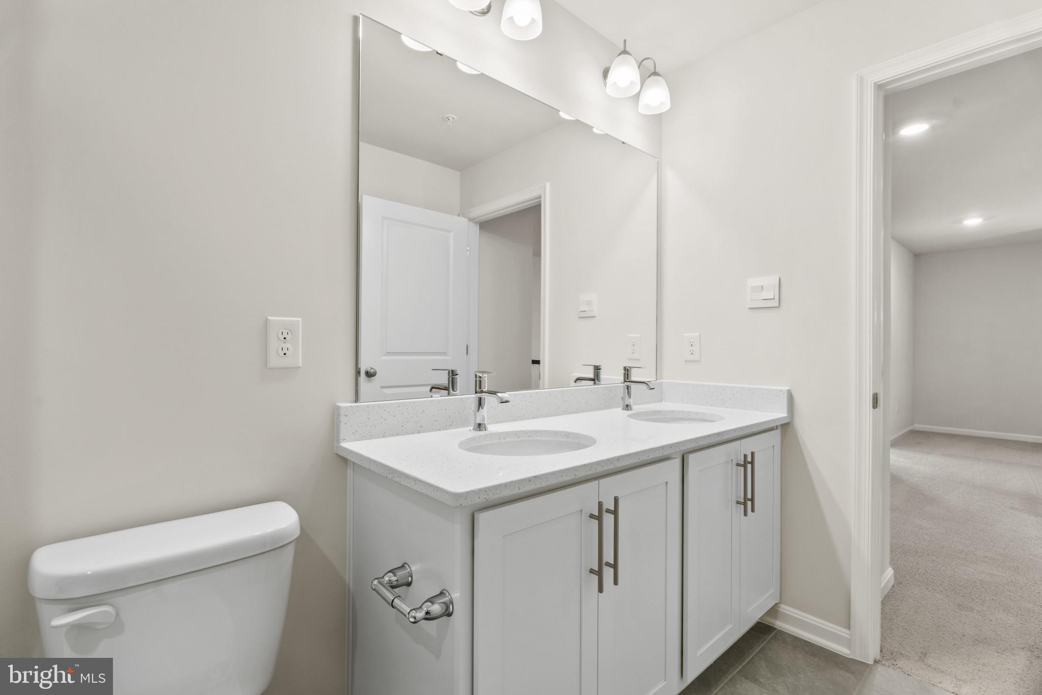 CREEKSIDE ESTATES - Residential