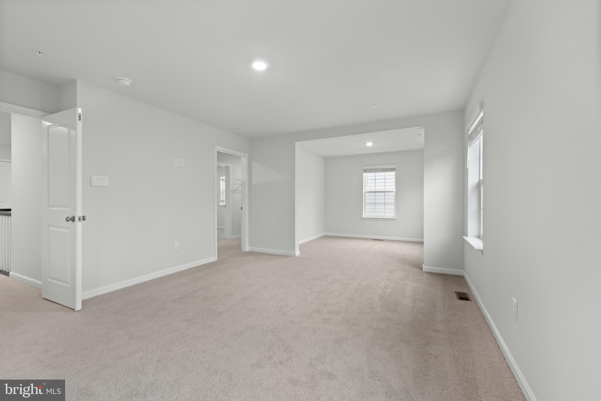 CREEKSIDE ESTATES - Residential