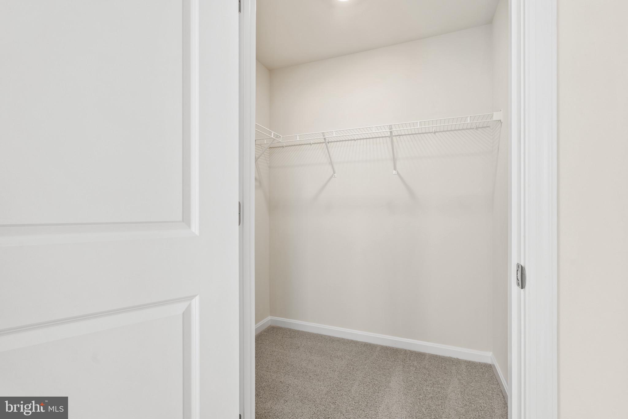 CREEKSIDE ESTATES - Residential