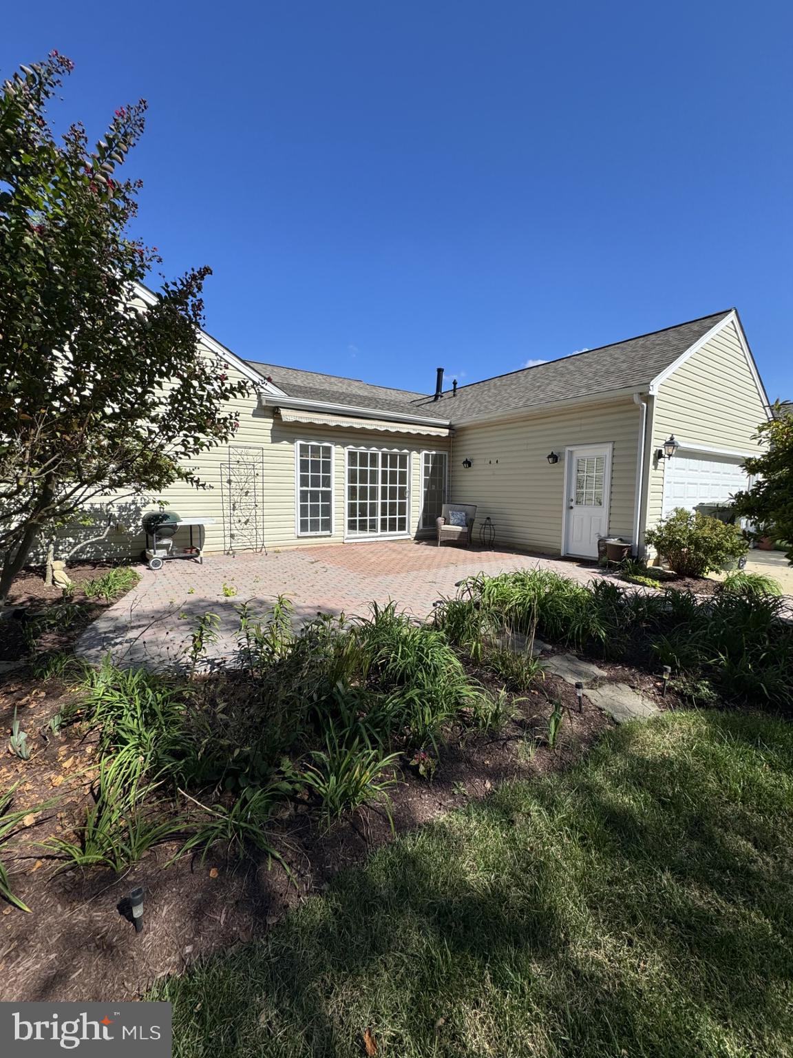 EASTON CLUB EAST - Residential Lease