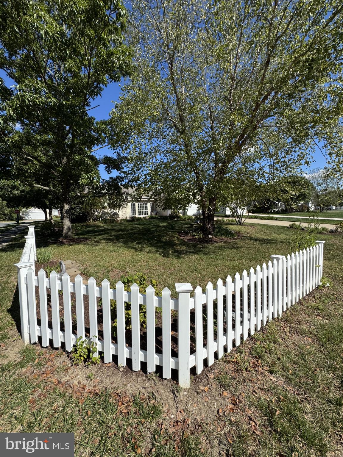 EASTON CLUB EAST - Residential Lease