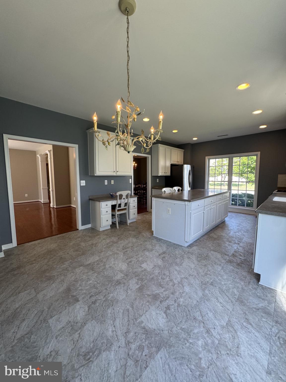 EASTON CLUB EAST - Residential Lease