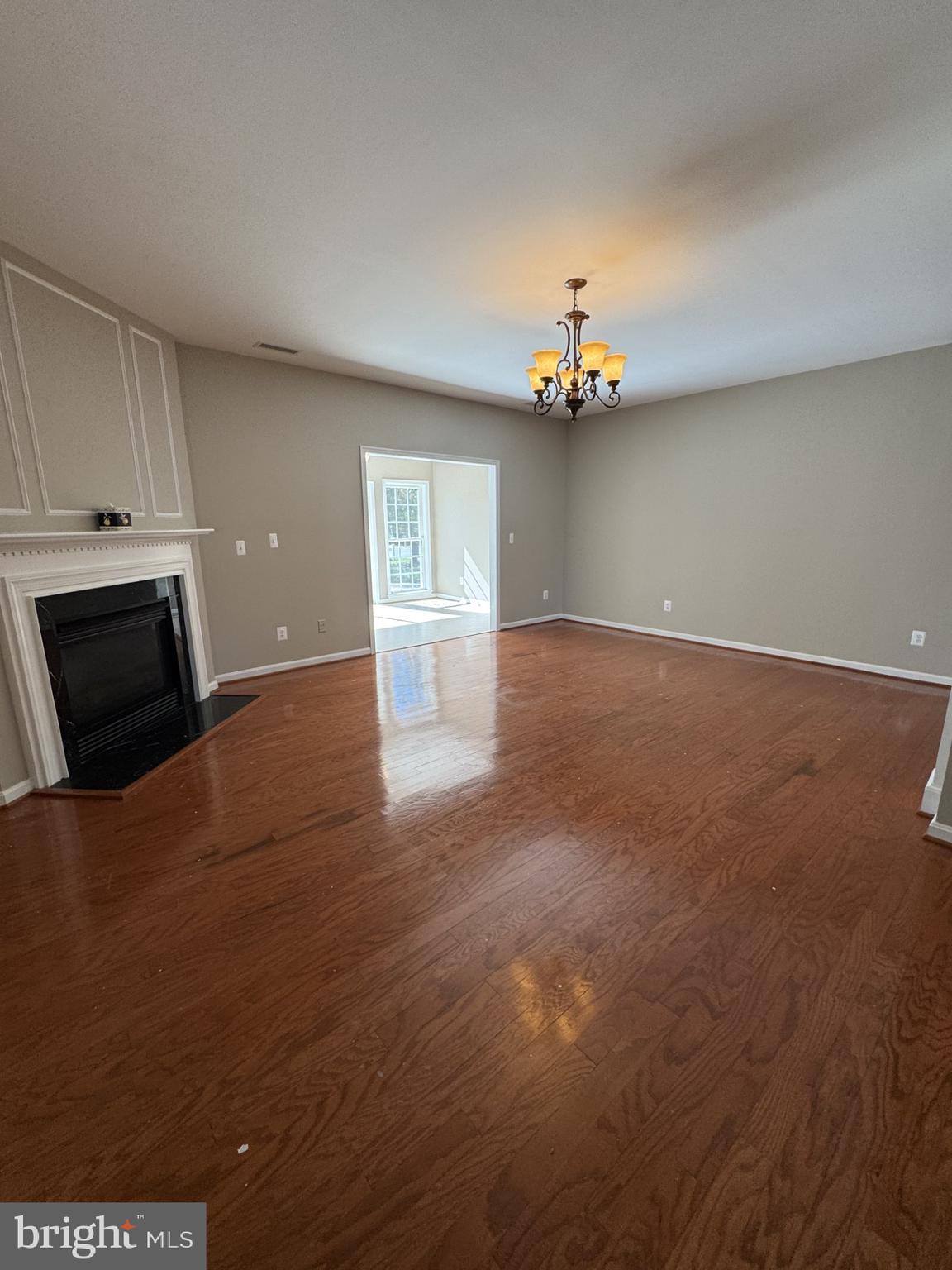 EASTON CLUB EAST - Residential Lease