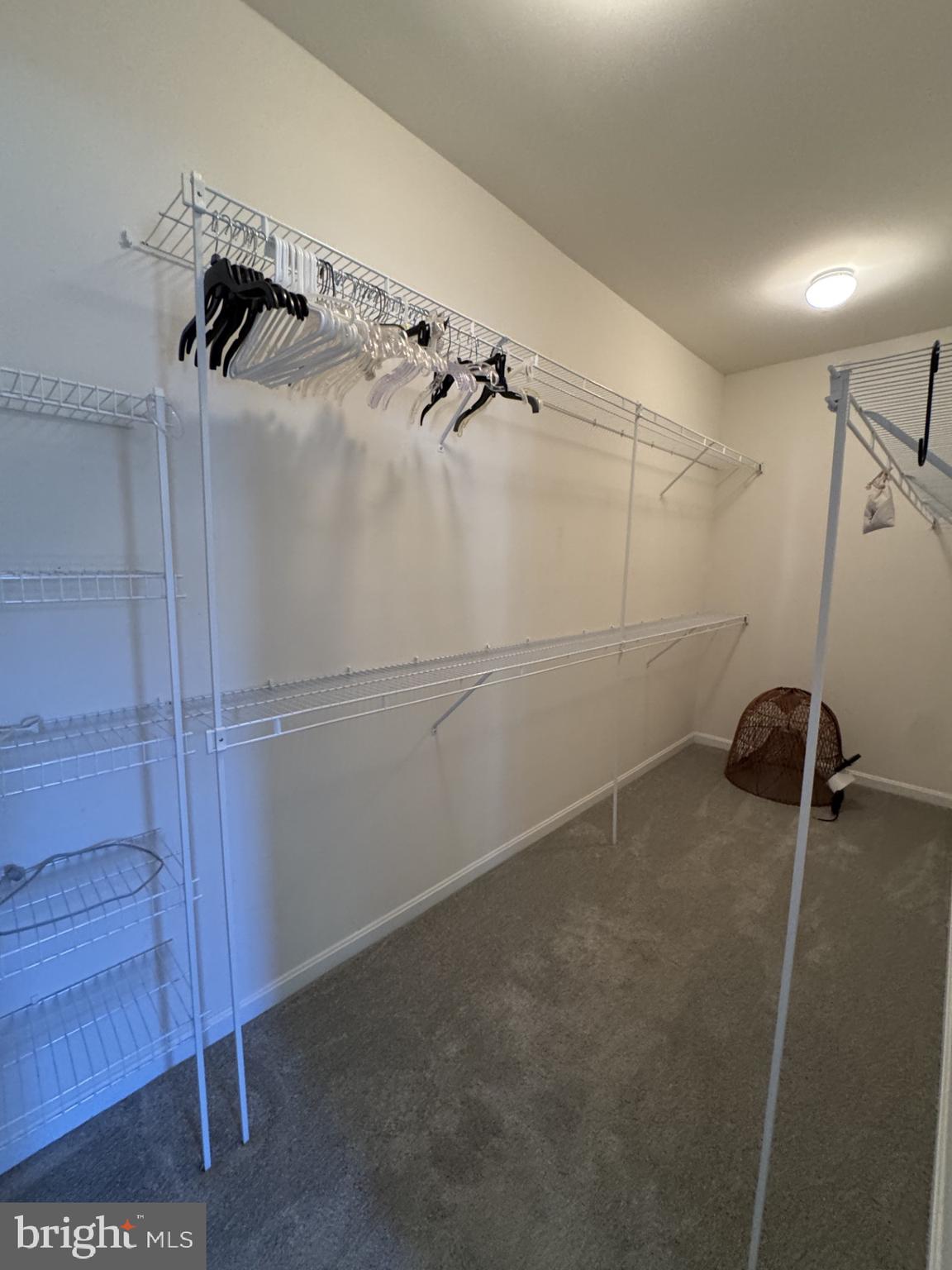 EASTON CLUB EAST - Residential Lease