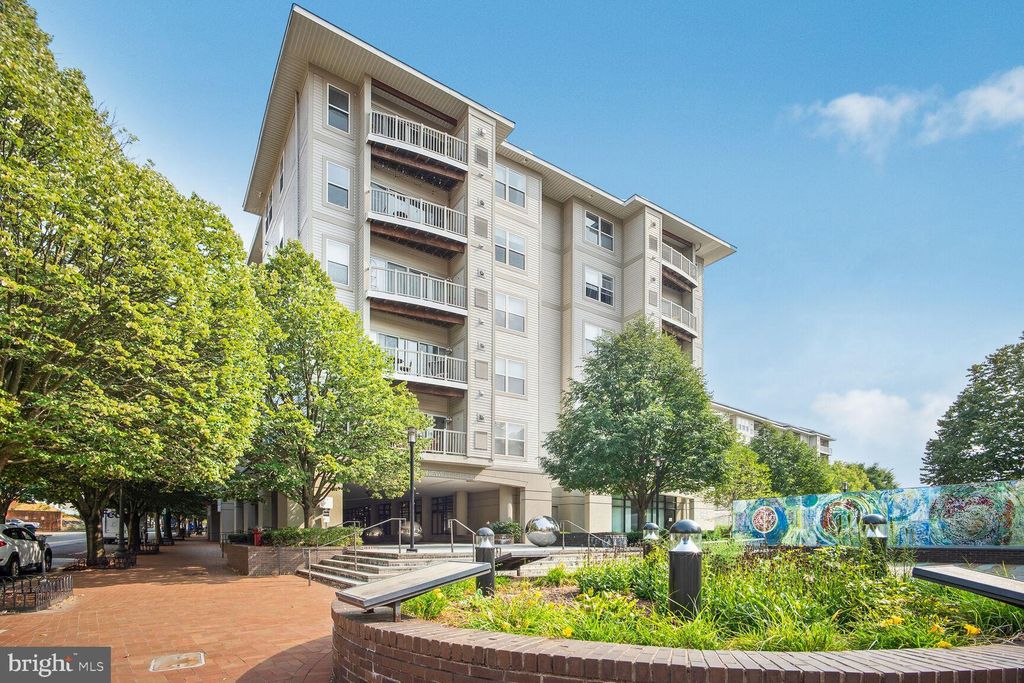 Photo of 8045 Newell Street #107, SILVER SPRING, MD 20910 (MLS # MDMC2203148)