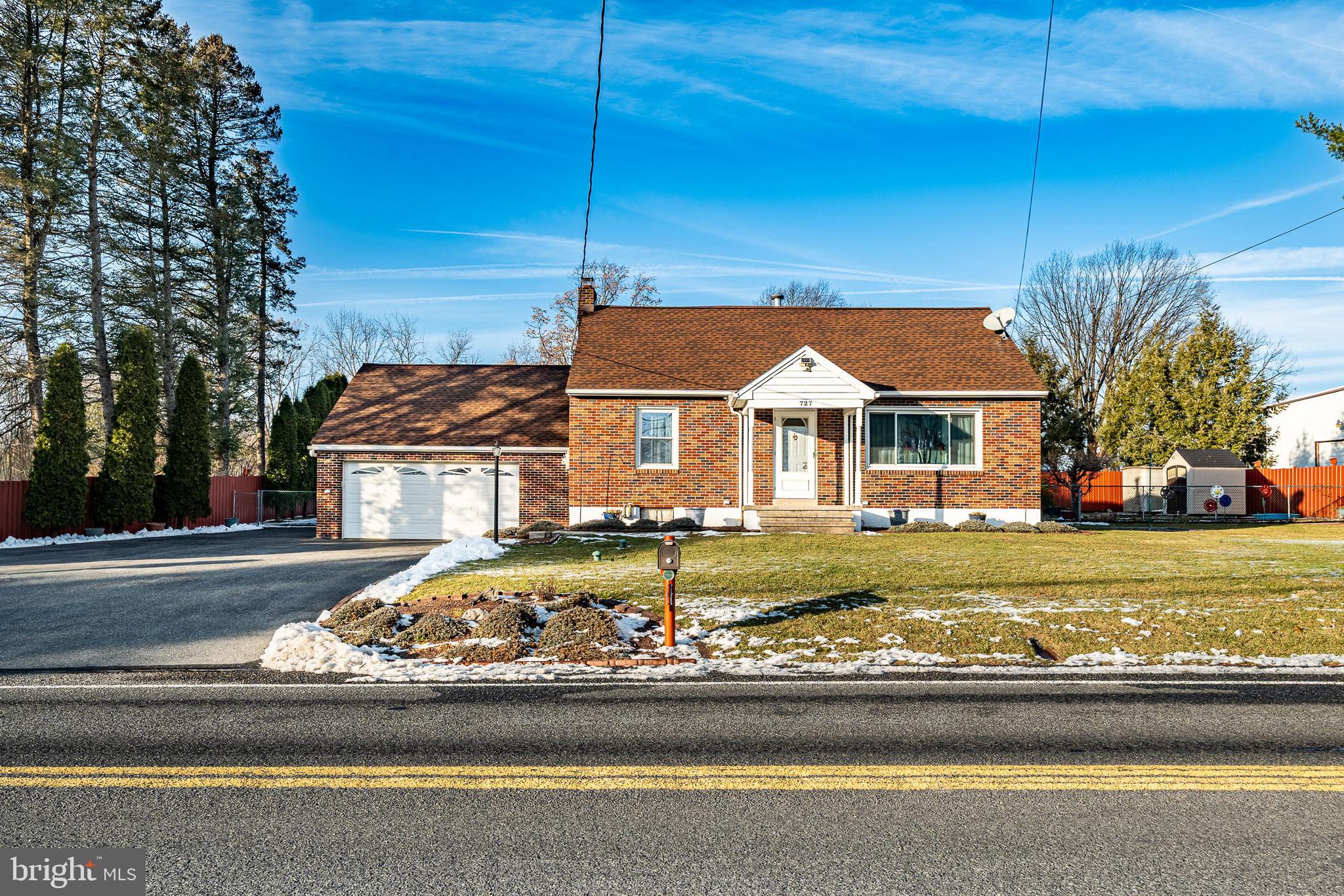 727 BROWNSVILLE ROAD