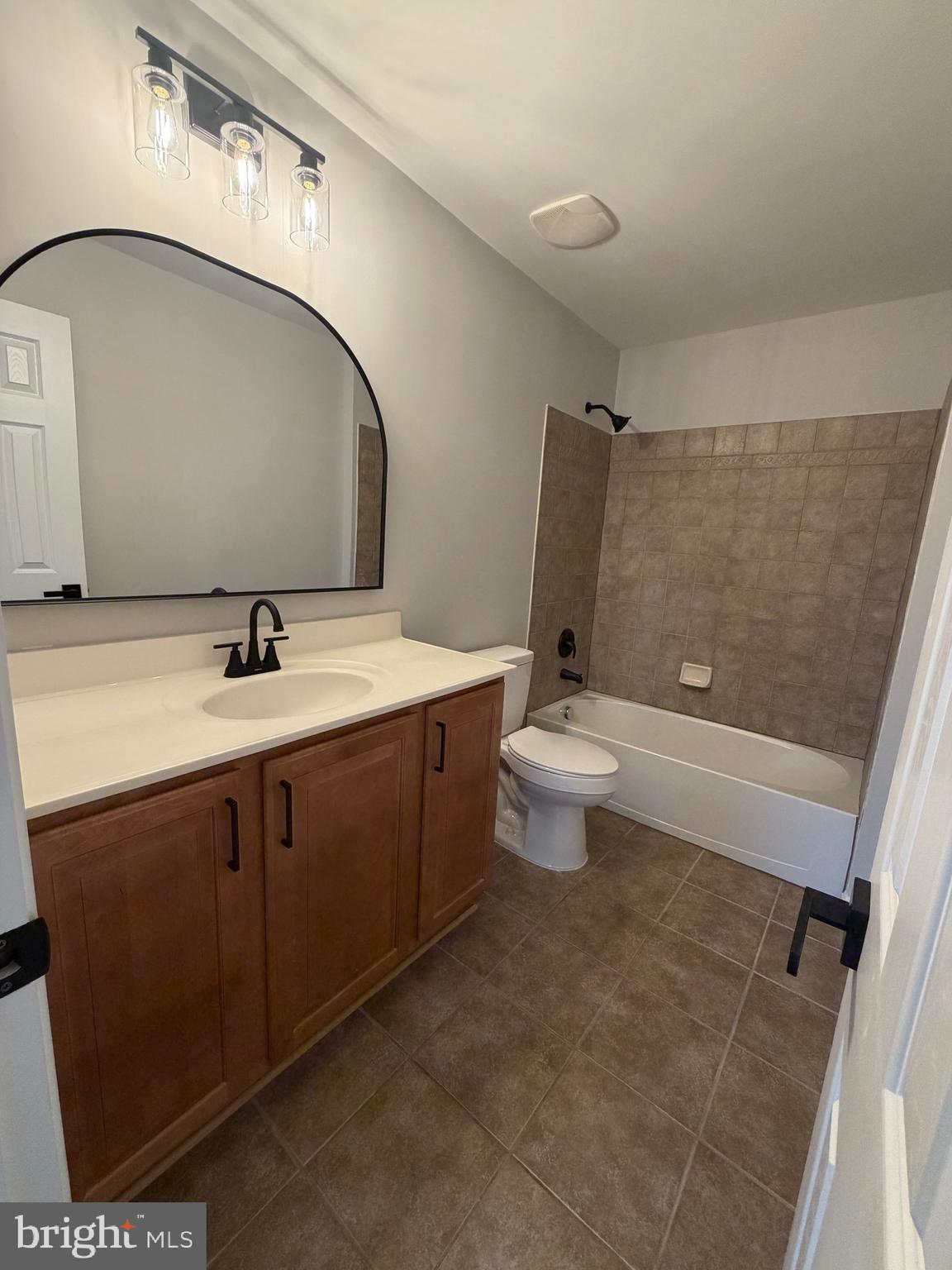 INDEPENDENCE - Residential