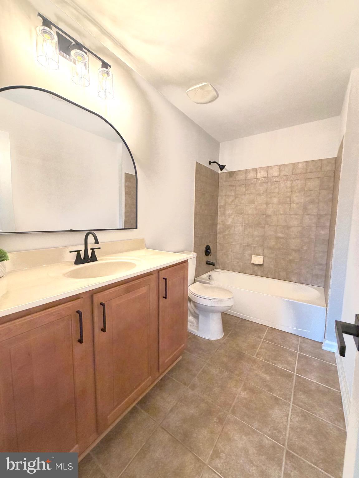 INDEPENDENCE - Residential