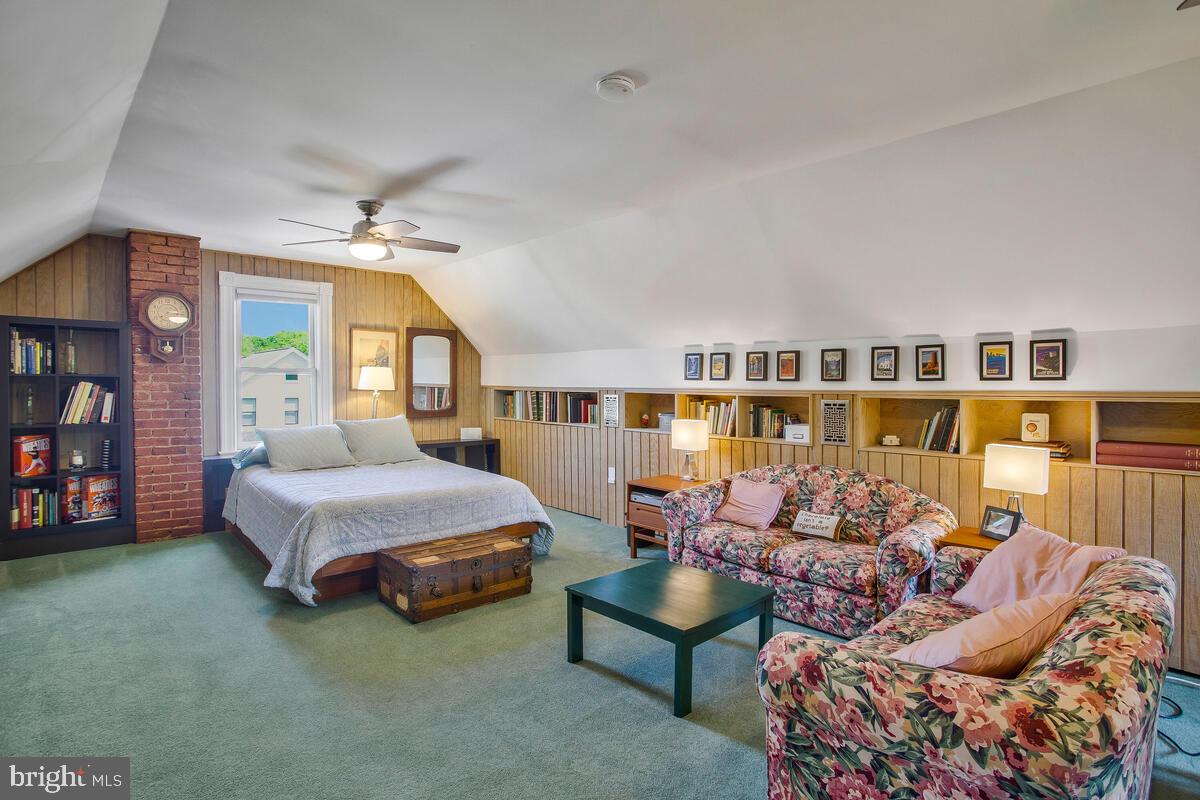 WINES & JOHNSONS 1ST ADD - Residential