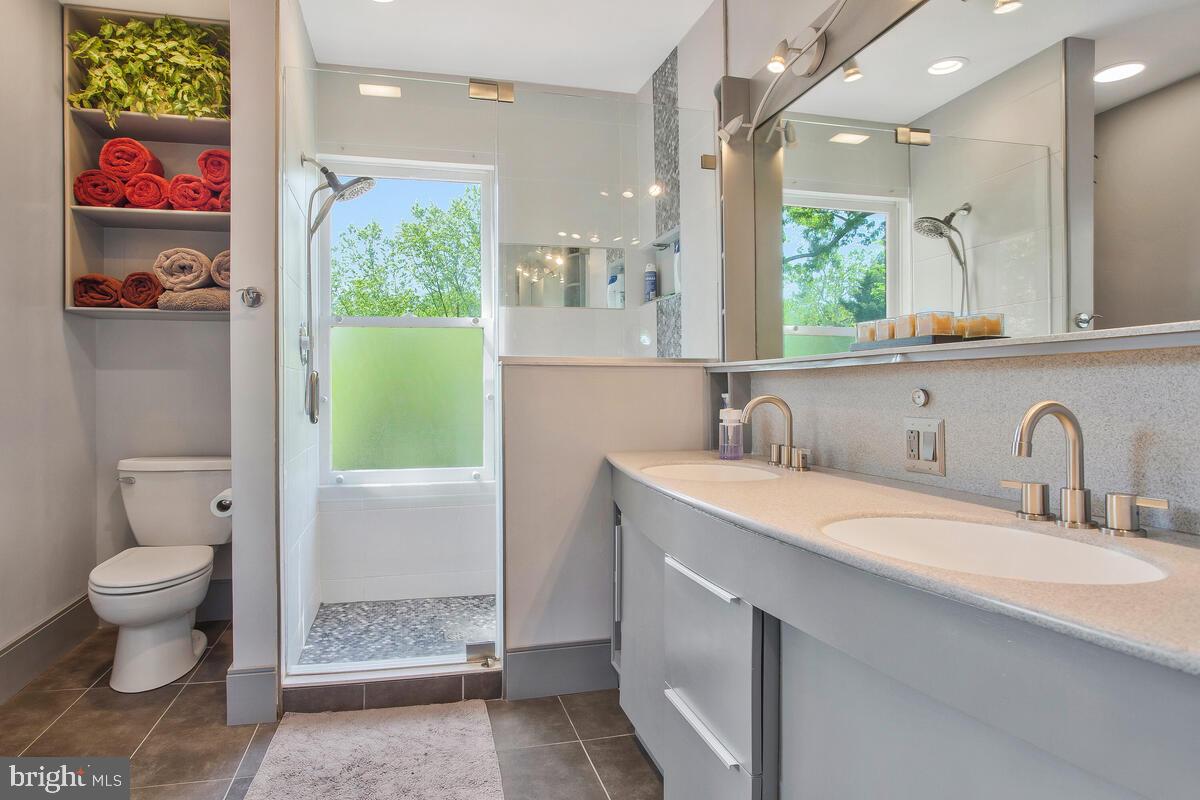 WINES & JOHNSONS 1ST ADD - Residential