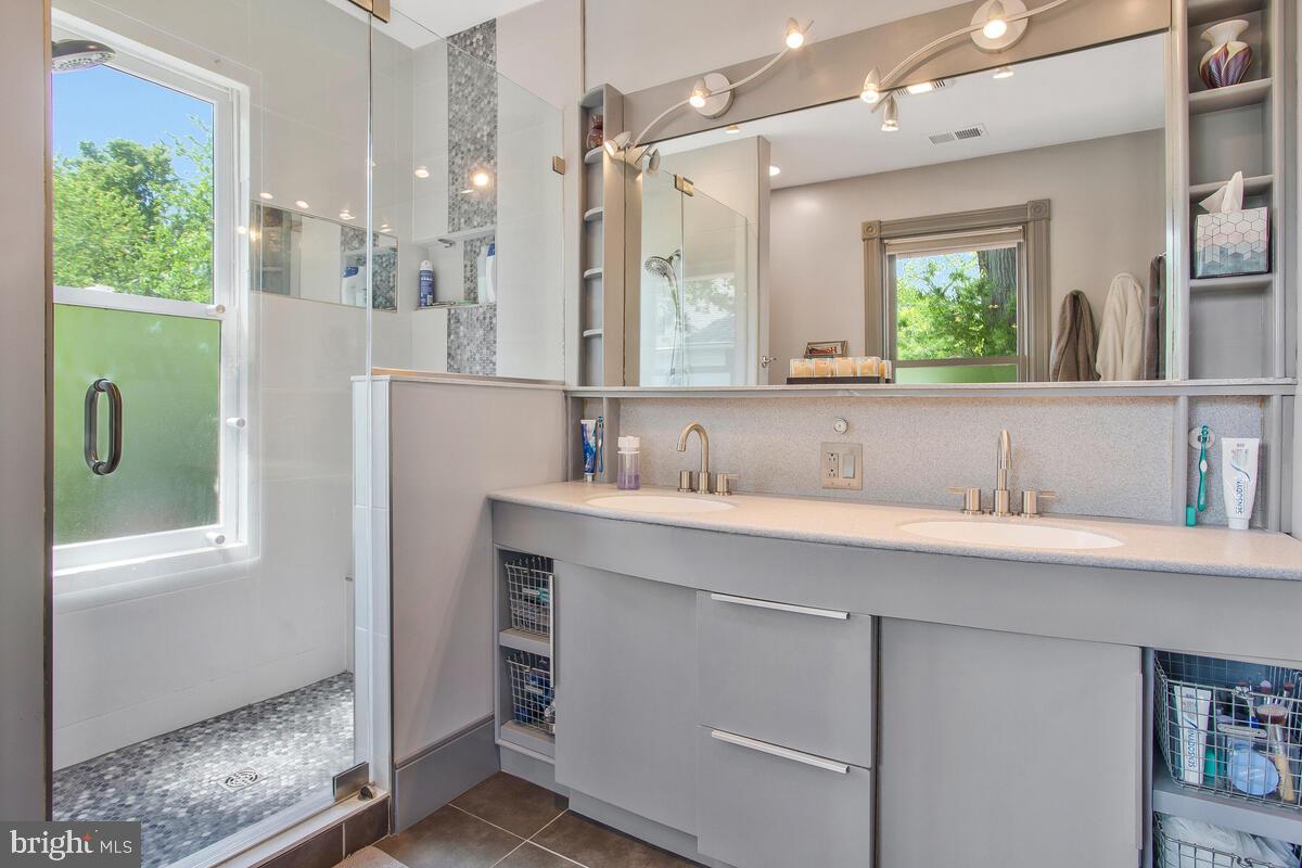 WINES & JOHNSONS 1ST ADD - Residential