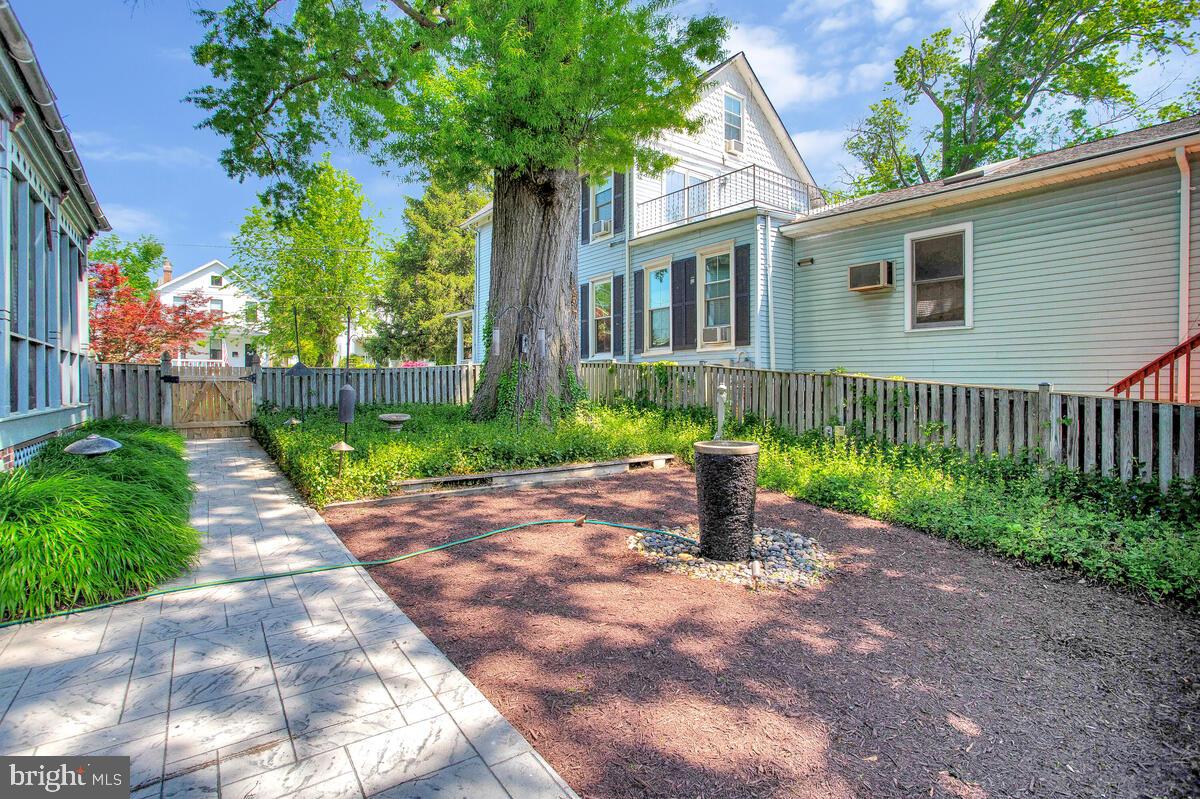 WINES & JOHNSONS 1ST ADD - Residential